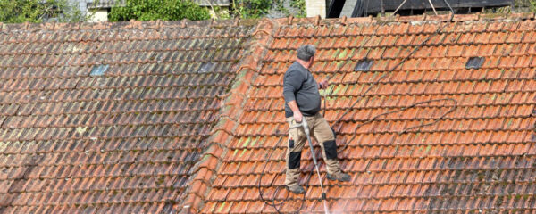 pourquoi-realiser-un-nettoyage-de-toiture-regulierement